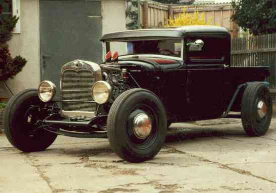 Ford Hot Rod Pickup 1930 beschdigt